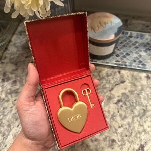 Dior padlock cadena & key Valentines Day Gift